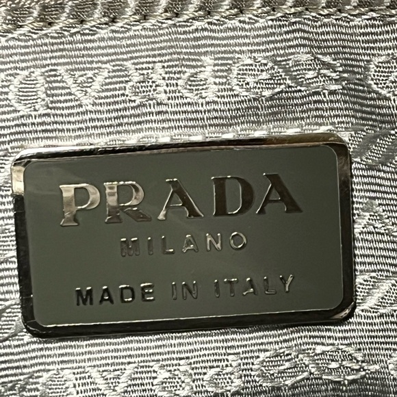 Prada blue nylon triangle logo vela crossbody bag - Picture 4 of 15